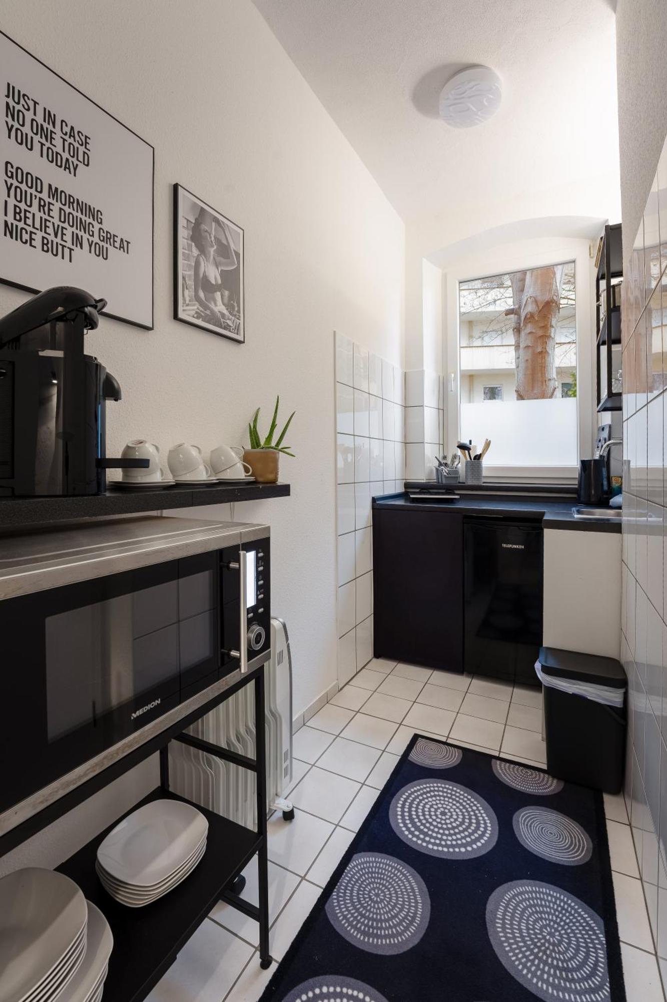 Modern Living Apartment - 3-Zimmer - Nuernberg Nord, Ruhige Seitenstrasse, Fusslaeufig Strassenbahn Exterior foto